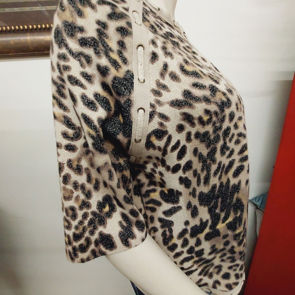 Chico's Women's Leopard Print Open Cardigan Lacing Detail Size 2 (Large/12) Top - Picture 2 of 3